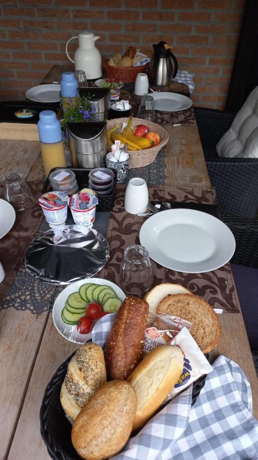 Bed & Breakfast De Schans Макум Екстериор снимка